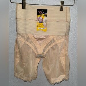 Seamless High-Waist Shapewear Shorts - Cream